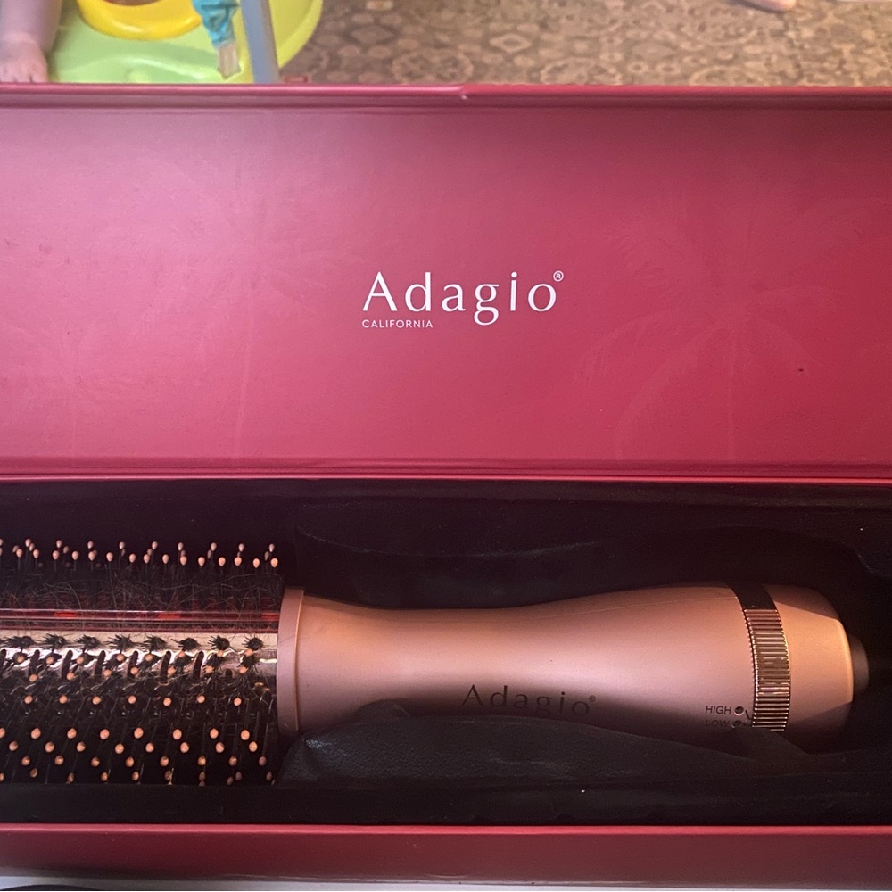 Adagio California Rose Gold Hair Styling Brush New in Box!
